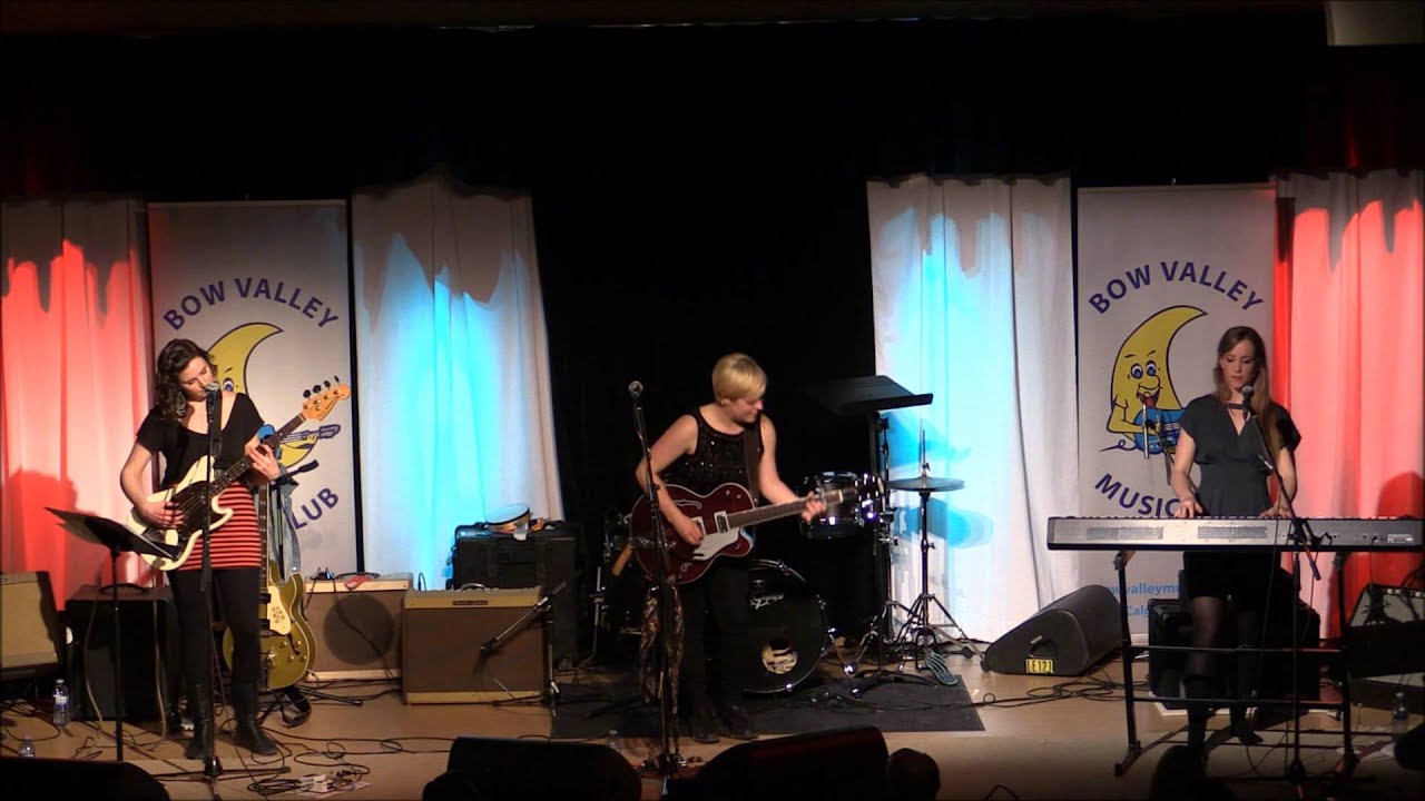 Alex Vissia - Godnight, Moonlight live performance agreement
