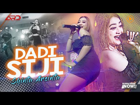 Yigitning soxta qinni sikishini tomosha qilish (foto)