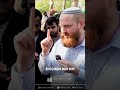 Jew leaves Muslim women speechless