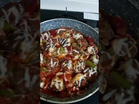 tavada soslu kaşarlı köfte(enfes ötesi)#köfte#etyemekleri#pratikyemekler