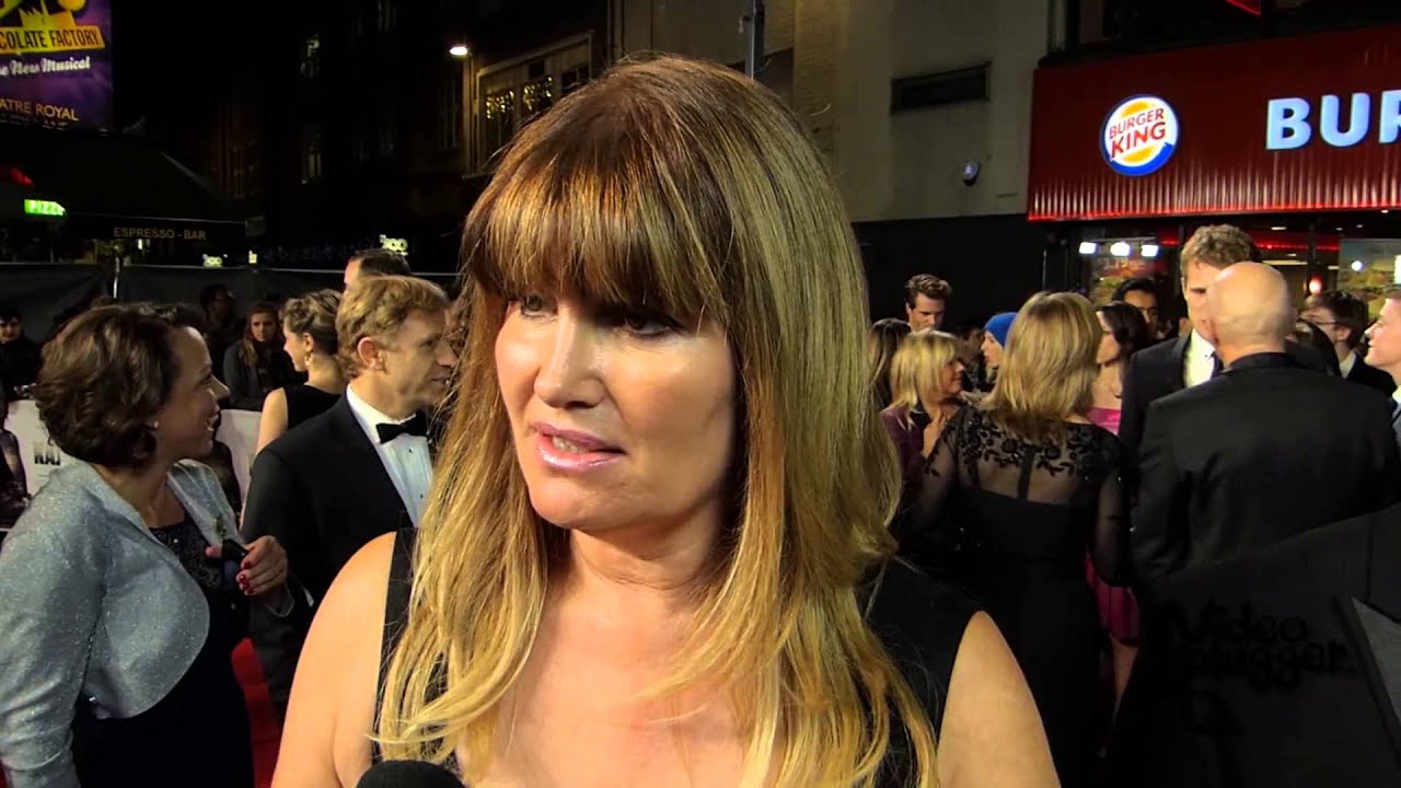 Kajaki Premiere: Interview Executive Alexa - YouTube