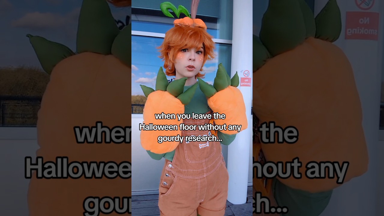 MORE GOURDY RESEARCH! #cosplay #roblox #dandysworld #comiccon