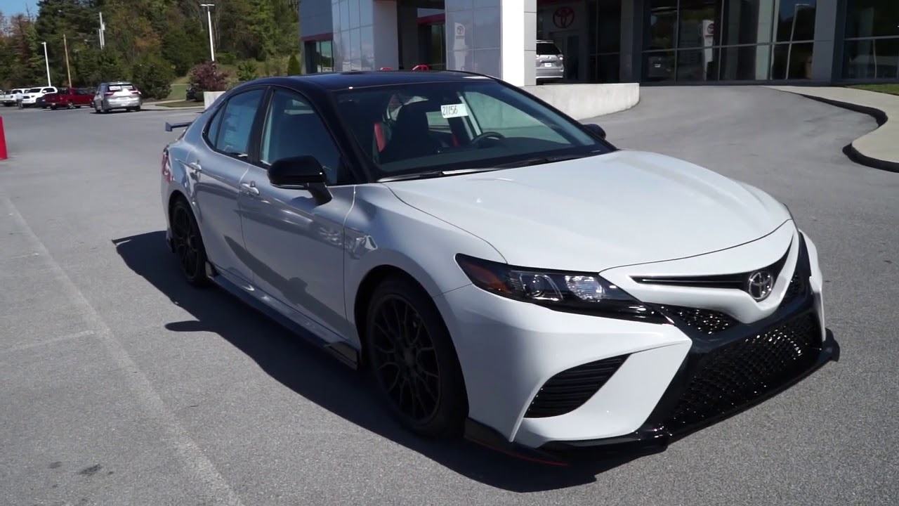 2021 Toyota Camry SE AWD - YouTube