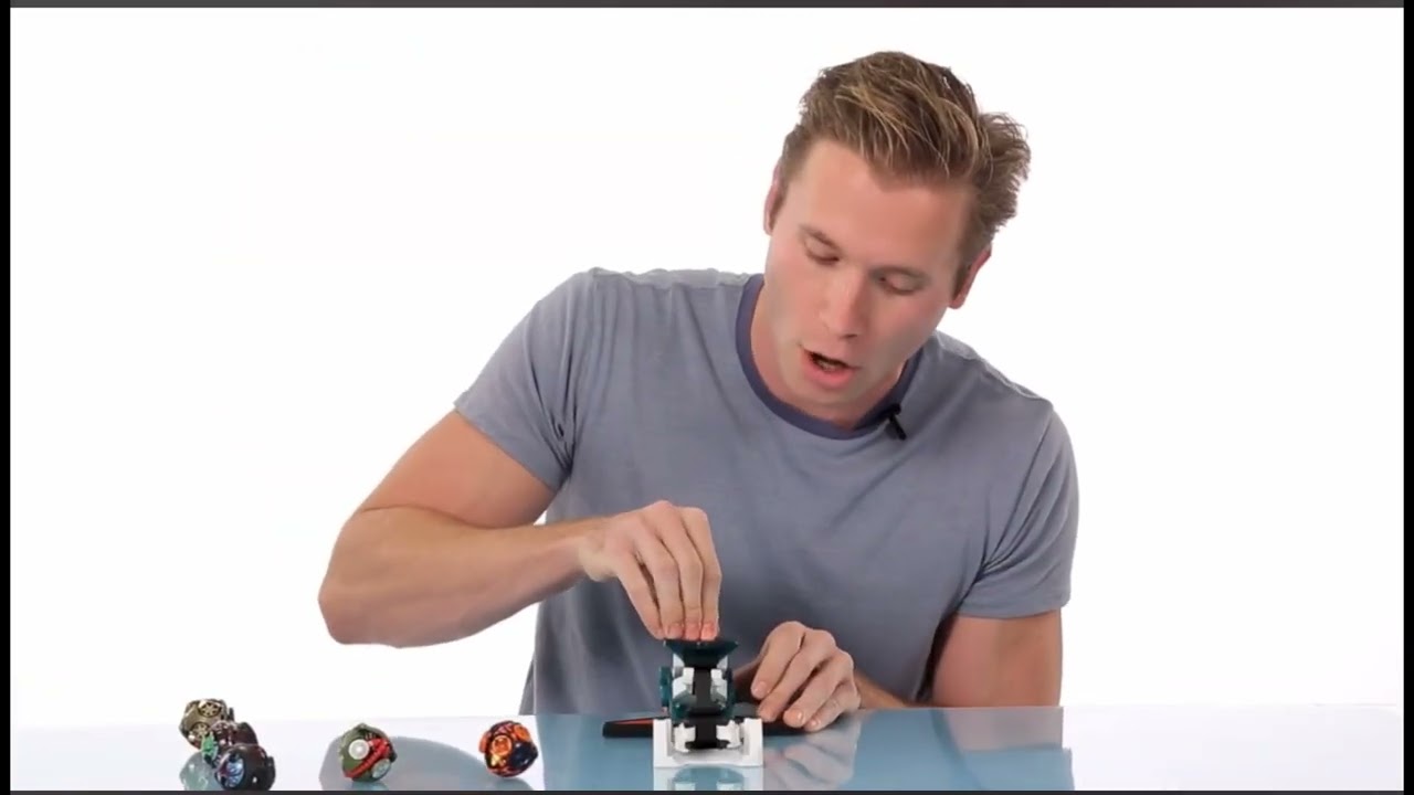 Hot Wheels Ballistiks Lock and Load Launcher Playset Product Demo