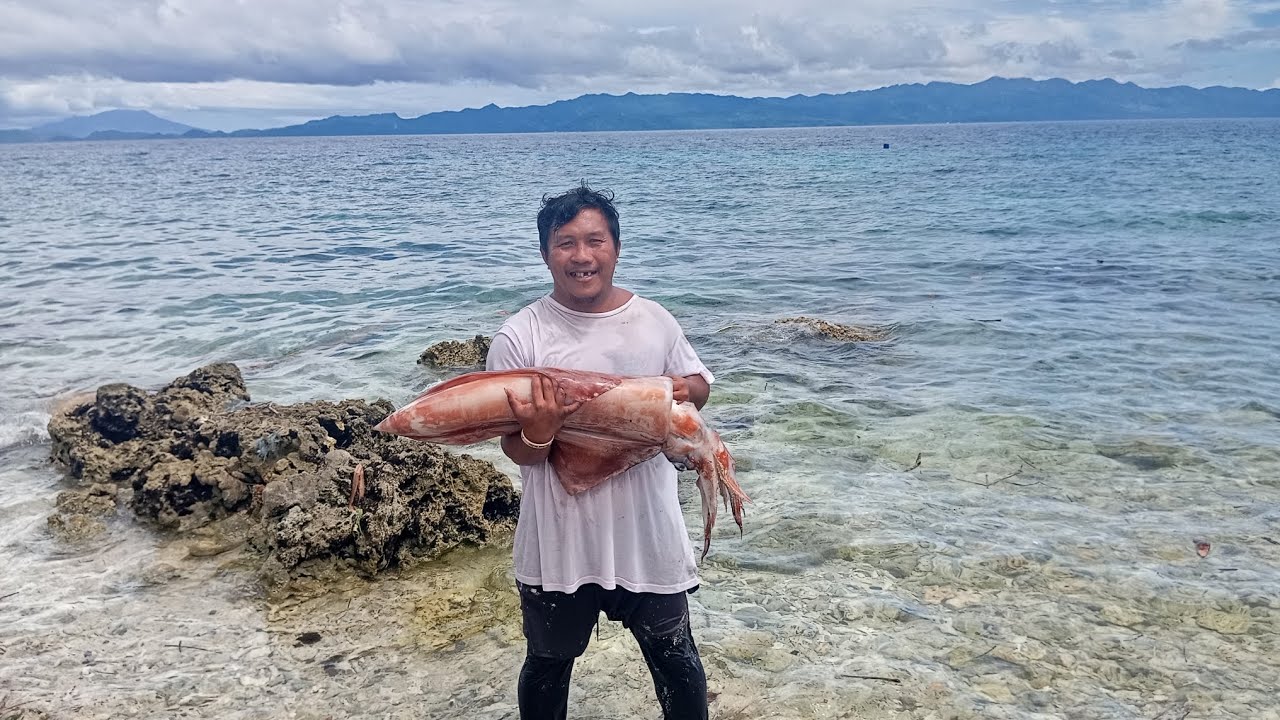 Grabi ang lalaki ng mga pusit