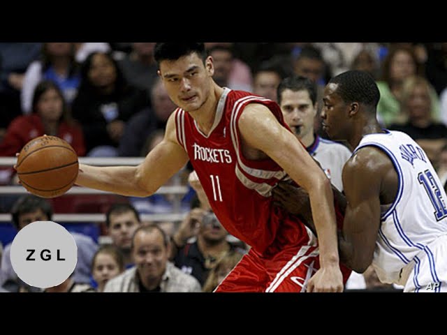 Rockets celebrate Yao Ming as Hall of Famer's No. 11 jersey retired - ABC7  San Francisco