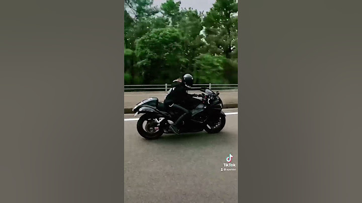 身長165cmのバイク女子が隼に乗るとこんな感じです🖤 #hayabusa1300 #gsx1300r #バイク女子 #shorts