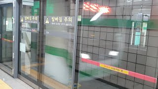 서울지하철 2호선 내선순환 S2408 신촌역 진입(239편성)