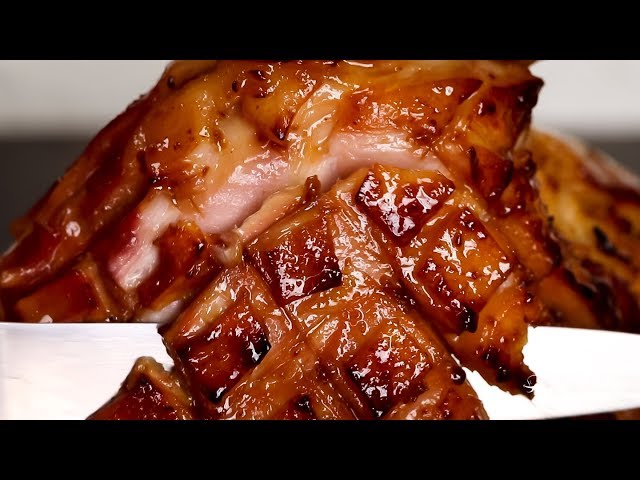 Recipe: Brown Sugar Glazed Ham – Sticky, Holiday Table Hero