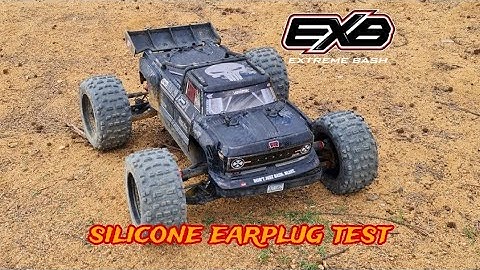 Arrma Outcast Exb 8s testing silicone earplug in the centre diff