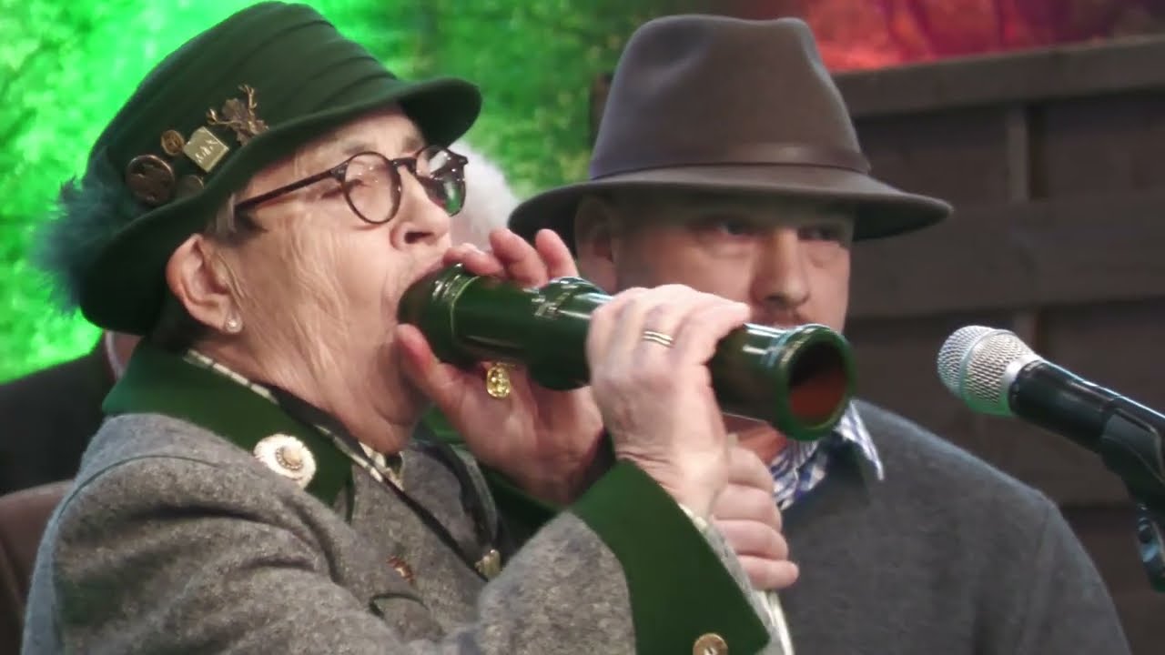 Hirschruf-Meisterschaft 2026: Die besten Stimmen der JAGD & HUND