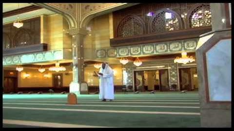 قراءة سورة الفاتحة وسورة بعدها