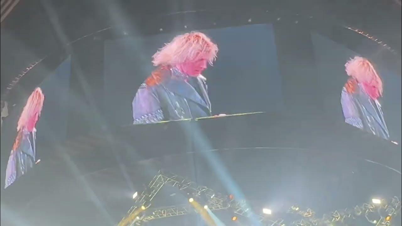 MGK at 2023 Rodeo Houston performing “Maybe” YouTube