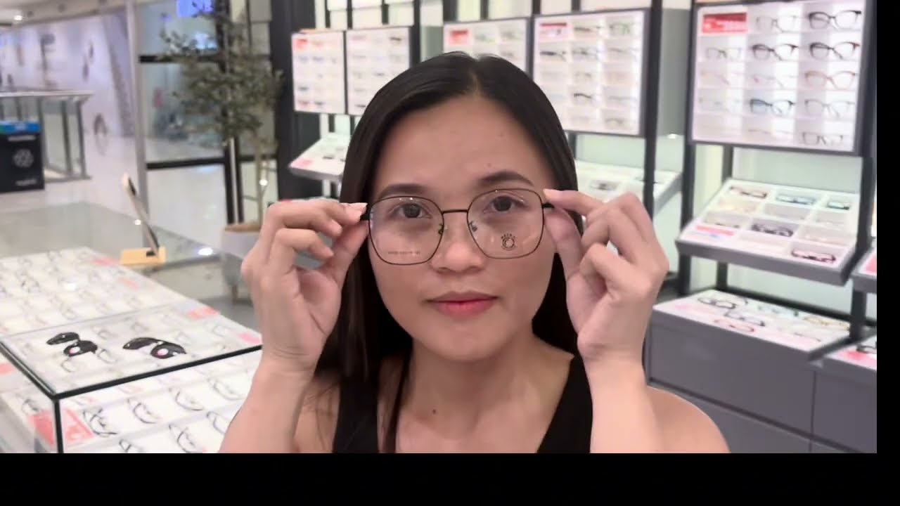 My Filipina Girlfriend Gets New Glasses… Which Ones Did She Pick? 👓