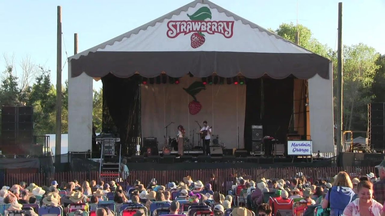 Boots Of Spanish Leather Mandolin Orange at Strawberry 2016 YouTube