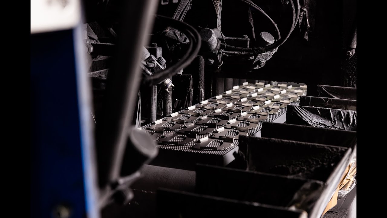 präzise Stanz- und Biegeteile, spezielle Beschichtung, TRIGOS 2020 - Pohl Metall GmbH