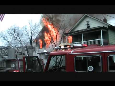 First Due Fire Photos: Summit St Waterbury 3.23.10...