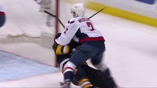Penguins' Crosby leaves Game 3 after check to head