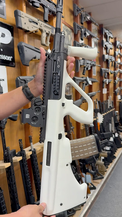 Alpine White Steyr AUG #aug #cod #eotech #steyr #bullpup