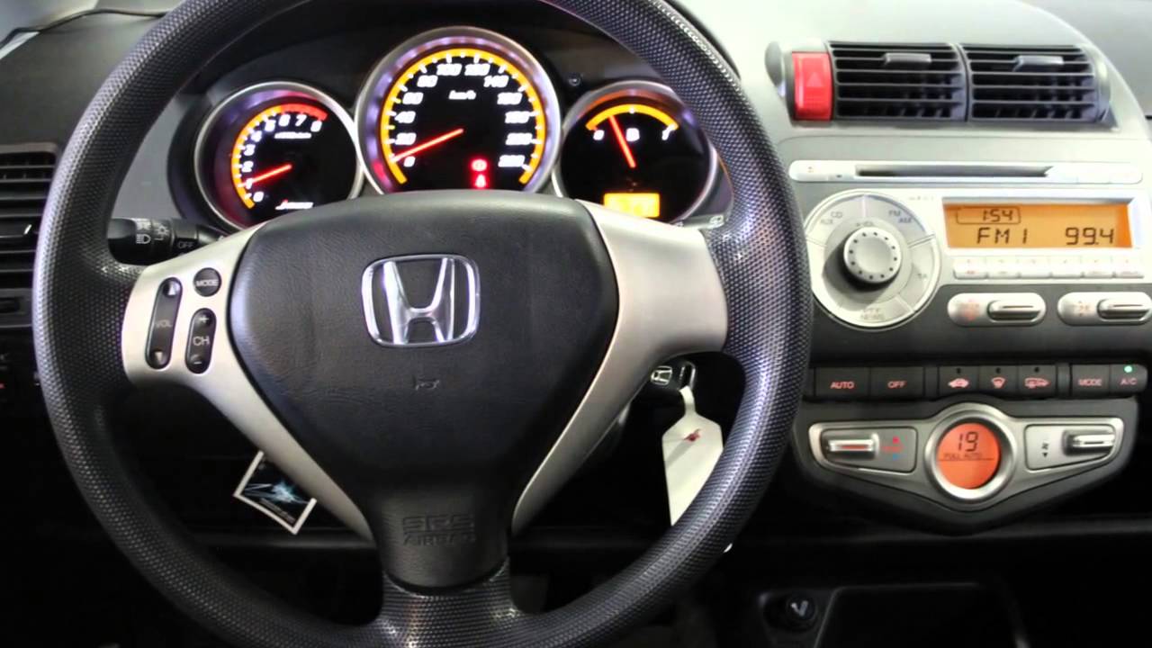 Honda Jazz Jazz 1 4 Ls Youtube