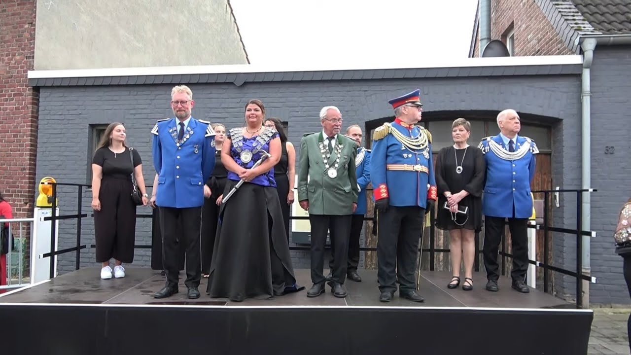 Schützenfest Grevenbroich Orken - Oberstparade am 27.7.2024