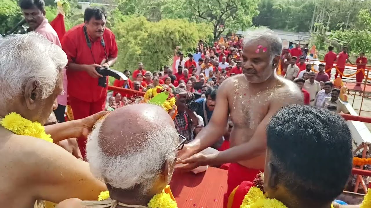 சென்னை எண்ணூர் சக்தி பீடம் திருக்குடமுழுக்கு விழா சின்னவர் அம்மா திருக்கரங்களால் நடைபெற்றது.