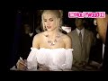 Anna nicole smith signs autographs  flirts with cameras while leaving drais in beverly hills ca