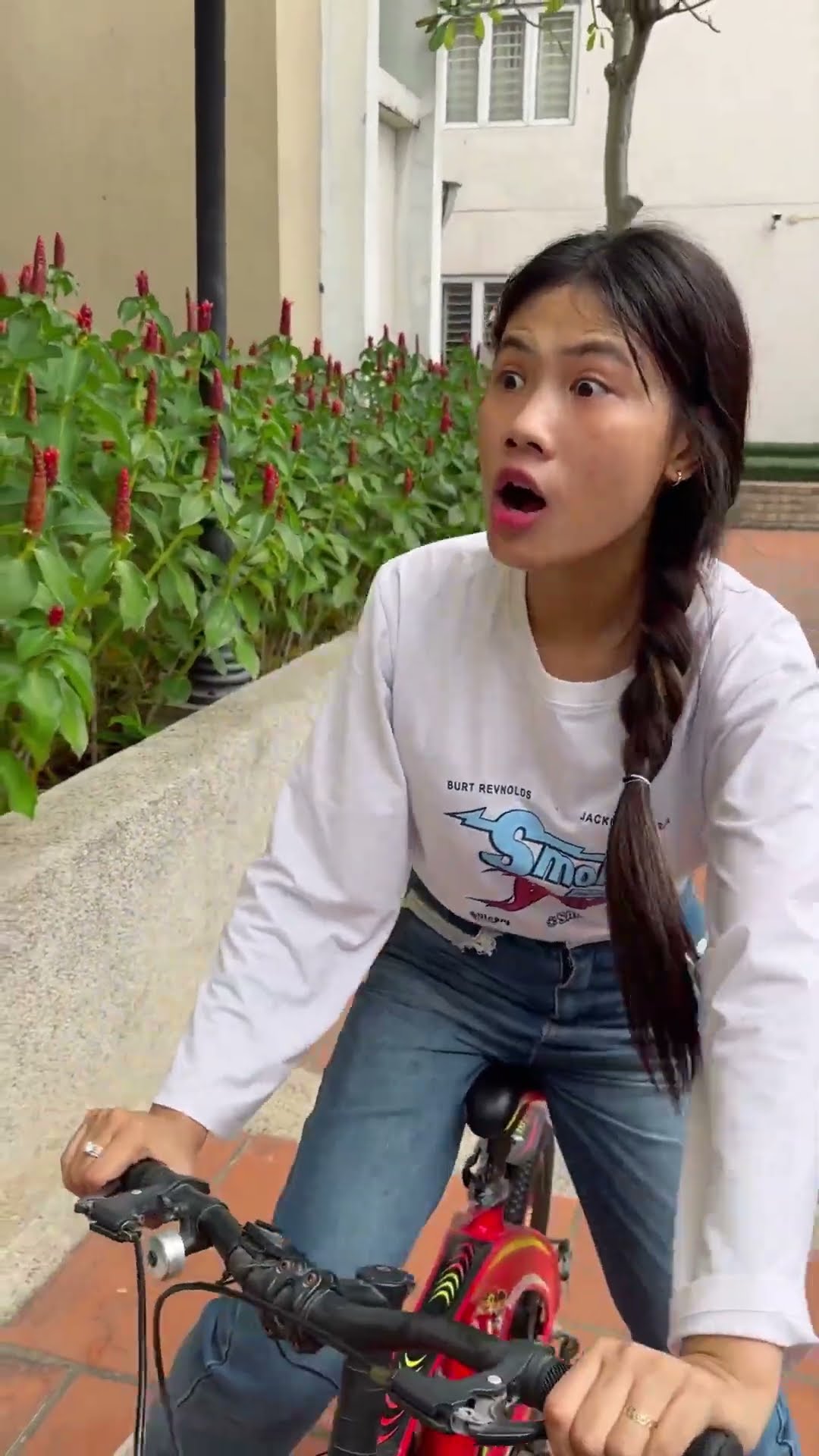 LNF - Trêu đùa công chúa áo hồng || Teasing the pink princess #shorts