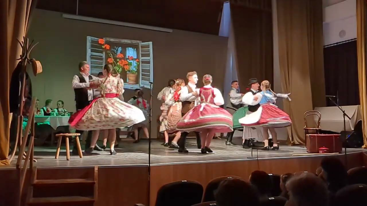 Ezüstperje néptánccsoport - Szerelem, szabadság - Érmihályfalva 2023