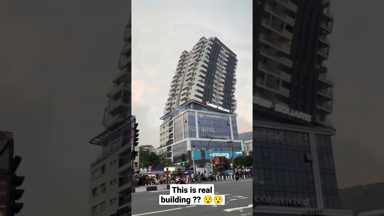 this building is swinging ?? 