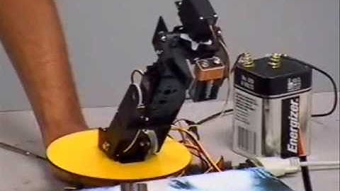 Robot Design FIU Miami - Team 7 Demo