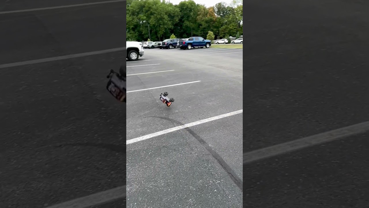 HoSpeed ​​выходит на ура! Бесколлекторный двигатель 1/14 на 3-й передаче!