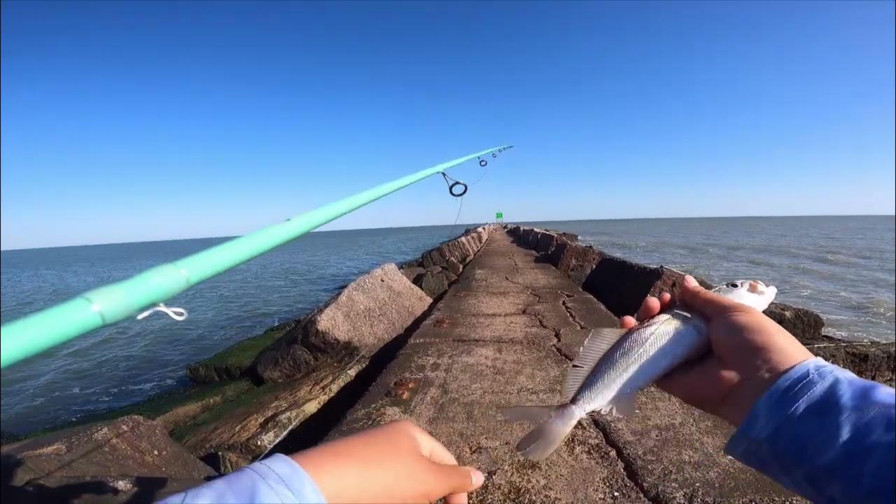 fishing Seawolf park and freeport jetty's - YouTube