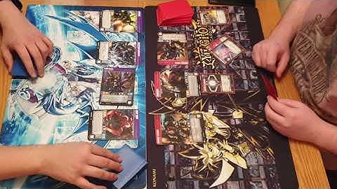 Transformers TCG Dinobots vs Insecticons