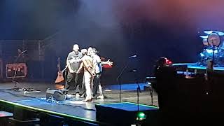 Weezer - Buddy Holly (Barbershop Quarter version) 24/09/2019 @ Movistar Arena