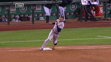 NYY@SEA: Jeter rips a ground-rule double to the gap