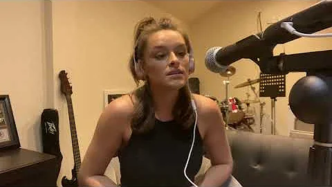 Love me, Love me not - Cover EMILY MOORE