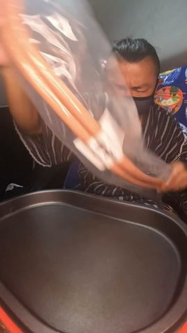 【Truck Cooking】Long sausage x flat shrimp x spicy ramen!【asmr】#shorts