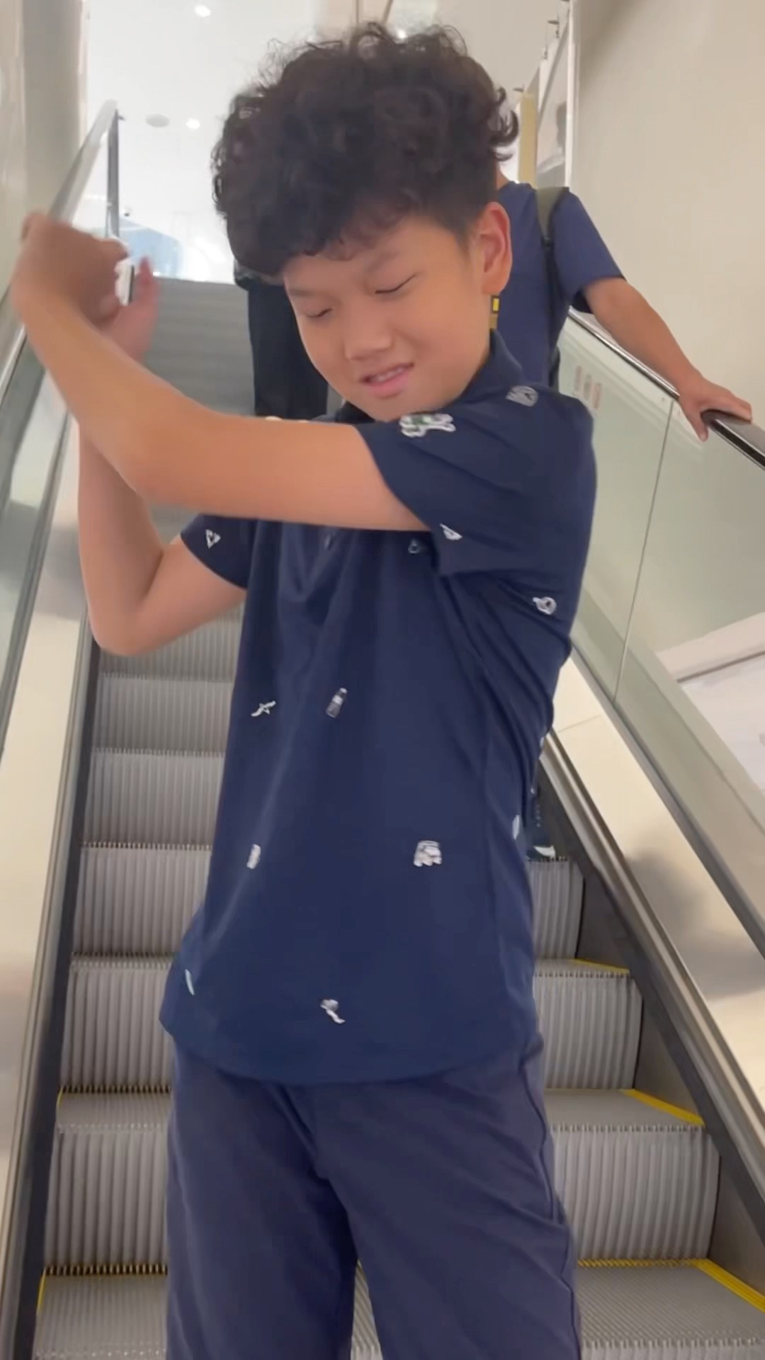 (Golf familyVN) những cú liên tiếp của bé quá?#golf #shorts
