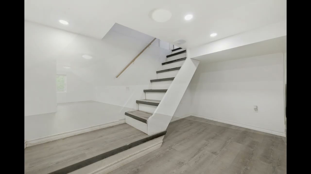 Realtor Listing | 703 Lawrence Road | Hamilton Real Estate