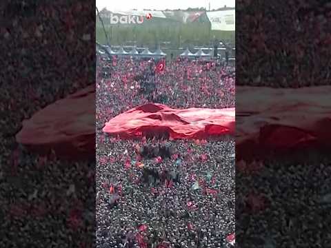 Президент Турции Реджеп Тайип Эрдоган собрал 1,7 миллион человек на митинге в Стамбуле