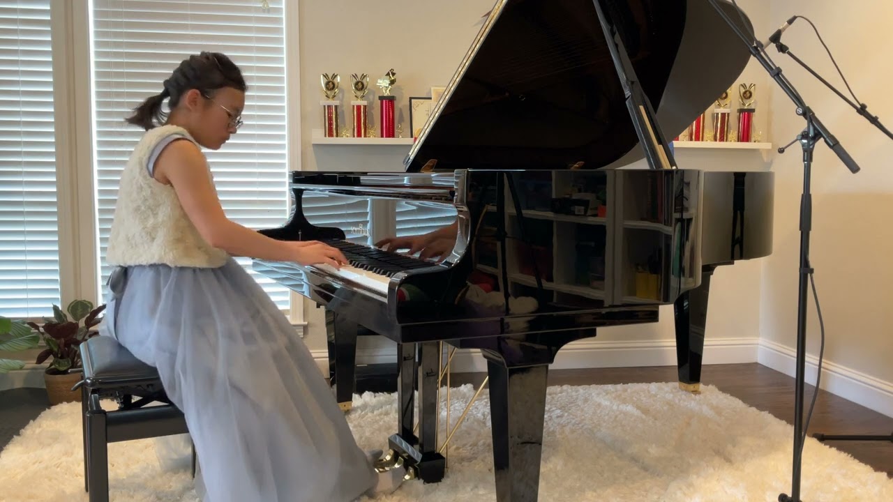 Notturno: Edvard Grieg — performed by Audrey Luong