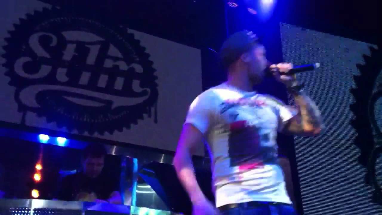 St1m - микс из нескольких песен (клуб Метелица-С, Самара, 29.03.2013)