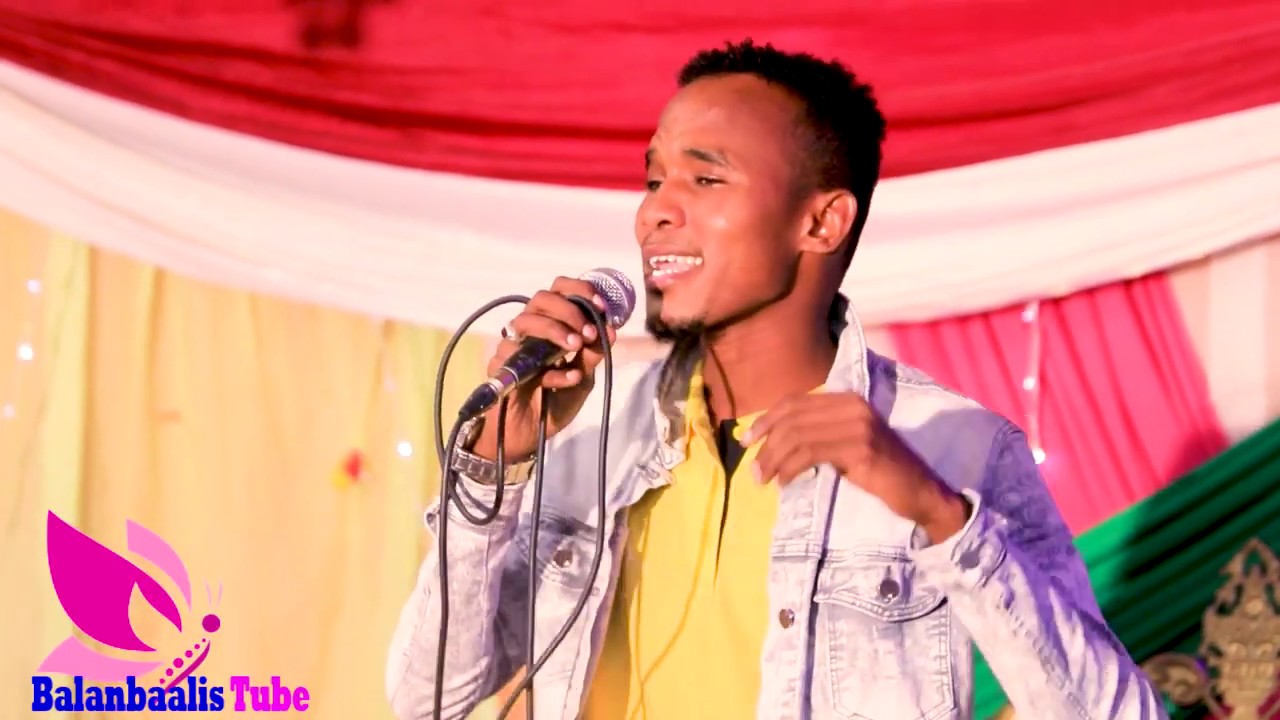 ZAKI SOMALI OO BOORKA KU QARIYAY AHMED RASTA - YouTube