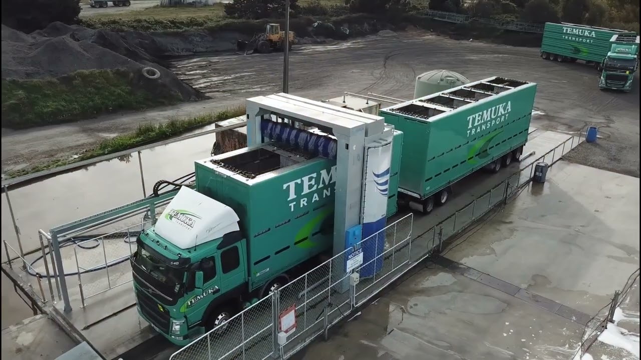 Truck washing Service At All power Wash LLC