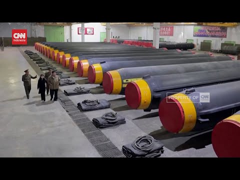 Kim Jong Un Pamer Peluncur Rudal Roket Super Besar