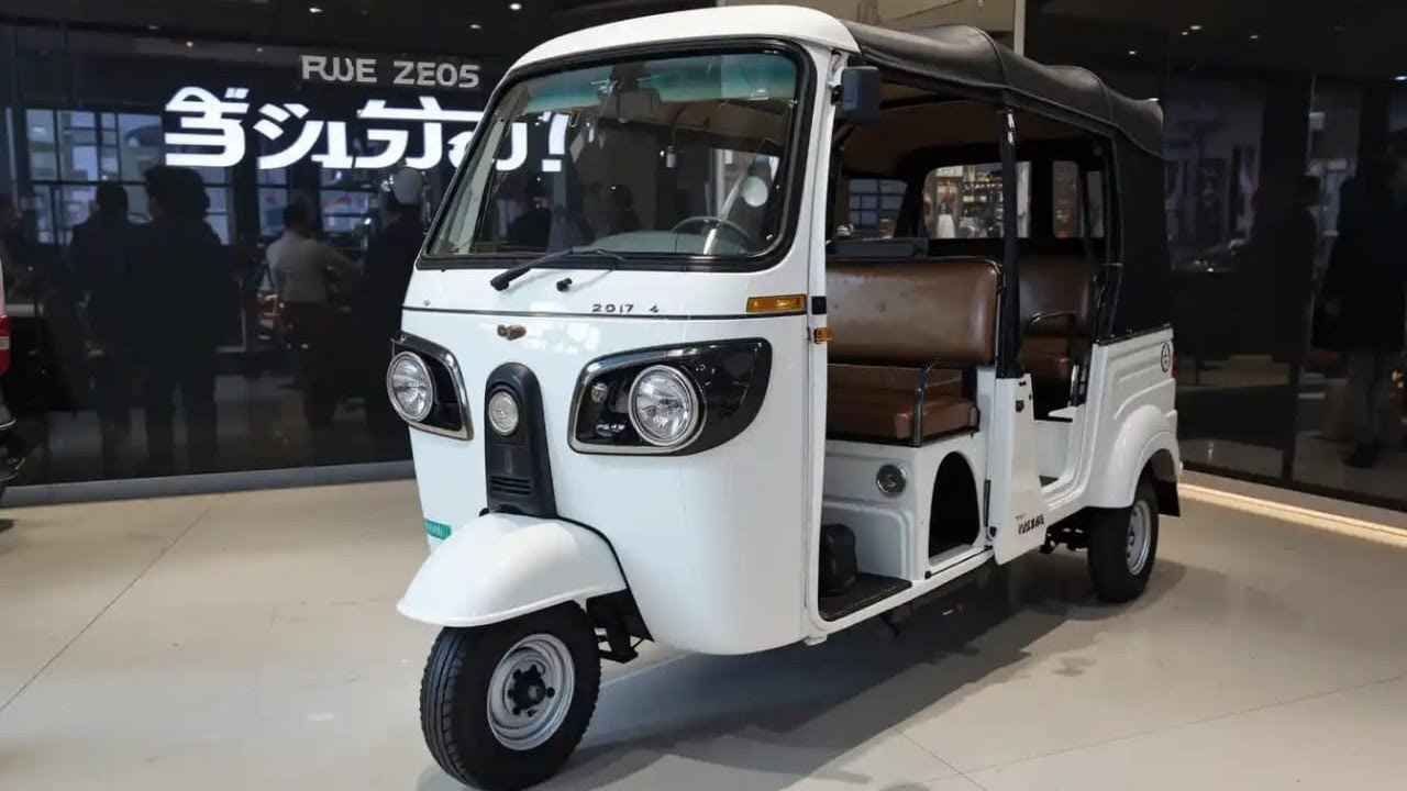 2025 Bajaj Auto Rickshaw Review: Features, Specs, and Performance ...