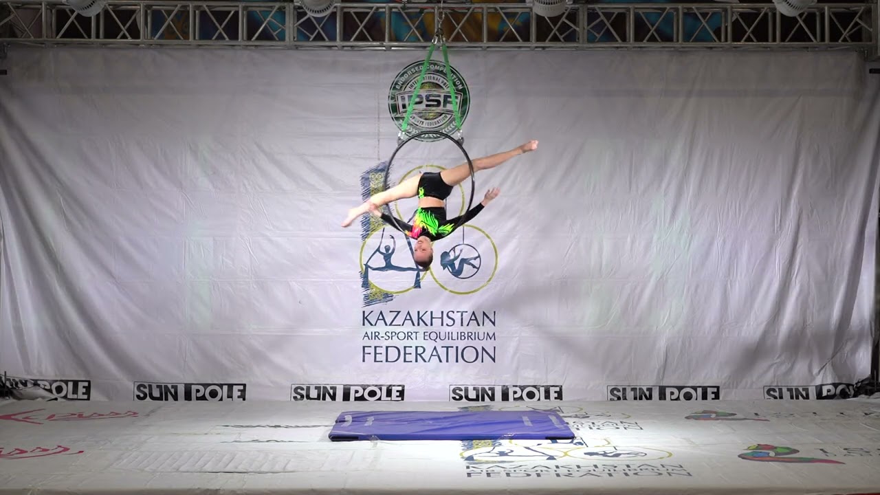 Arakelova Yeva (Tiny Birdy, Almaty, Kazakhstan)