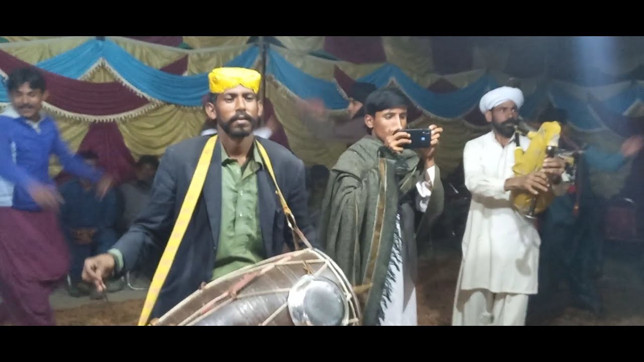 Dasi mahol jhumar, beautiful jhumar, saraiki jhumar, jhumar parti, famous jhumar parti in Pakistan