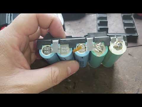 Milwaukee. Parafusadeira de impacto Manutenção da bateria M18B